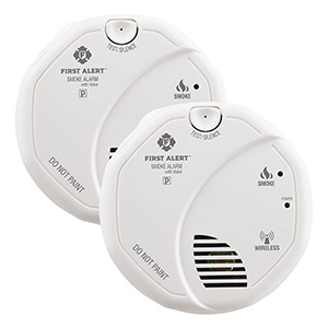First Alert Wireless Interconnect Battery Operated Smoke Alarm With Voice Location Twin Pack - SA511CN2-3ST
