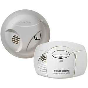 First Alert SCO403 Carbon Monoxide and Smoke Detector Combo Pack (1039879)