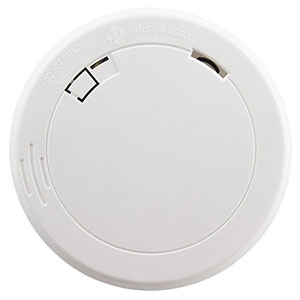 First Alert 10-Year Sealed Battery Photoelectric Smoke Alarm with Slim Design - PR710 (1039852)